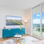 Mvr - Your Private Slice Of Grove Luxury Awaits